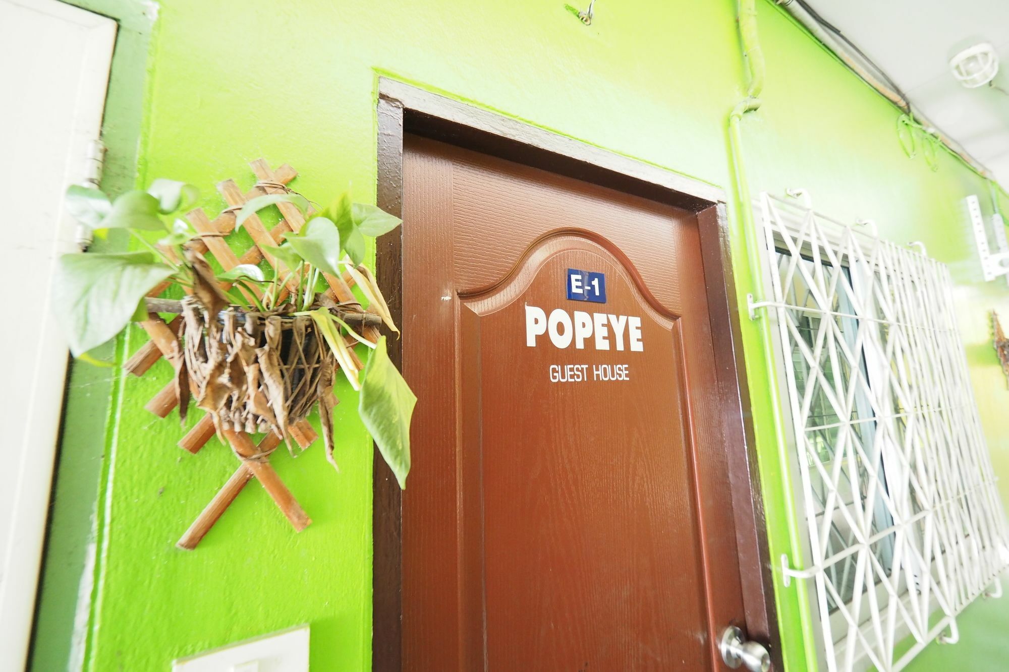 Popeye Guesthouse Ao Nang Buitenkant foto